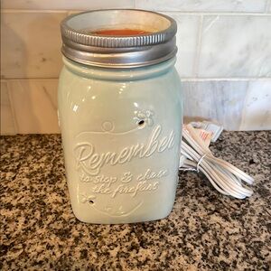 Sentsy‎ Chasing Fireflies Mason Jar Wax Warmer and light